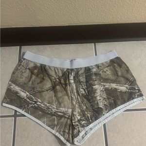 Realtree Women's Woodland Camouflage Shorts